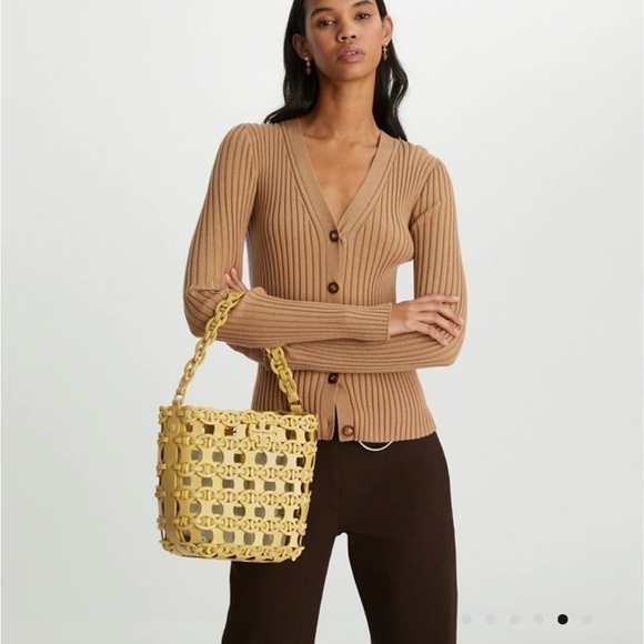 MCGRAW DIE-CUT SMALL BUCKET
BAG - Picture 11 of 11